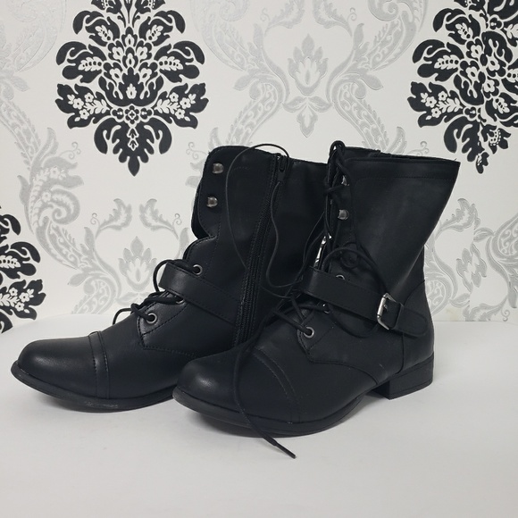 ❌SOLD❌American Rag Afarrah Combat Boots - Picture 3 of 5